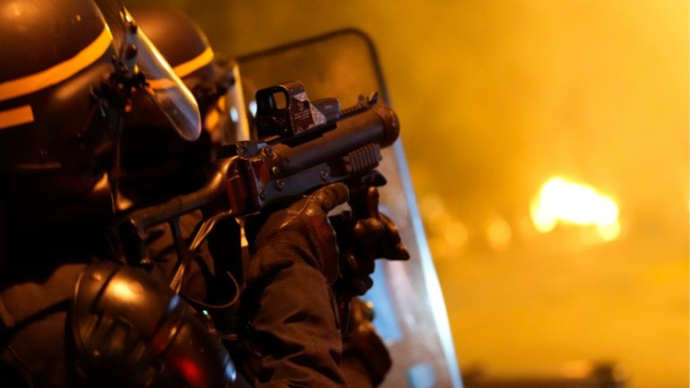 Γαλλία: Κατηγορίες για ανθρωποκτονία εκ προθέσεως θα απαγγελθούν κατά του αστυνομικού που σκότωσε τον 17χρονο